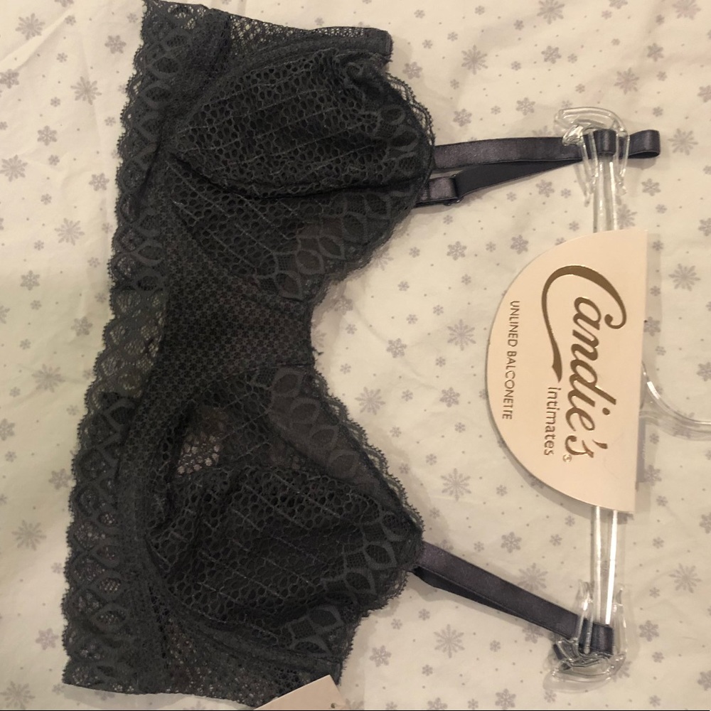 Candie’s 34D never been used brand new